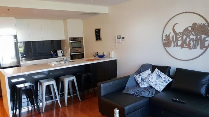 Glenelg Getaway 3 Bedroom Apartment When Correct Number Of Guests Are Booked Exterior photo